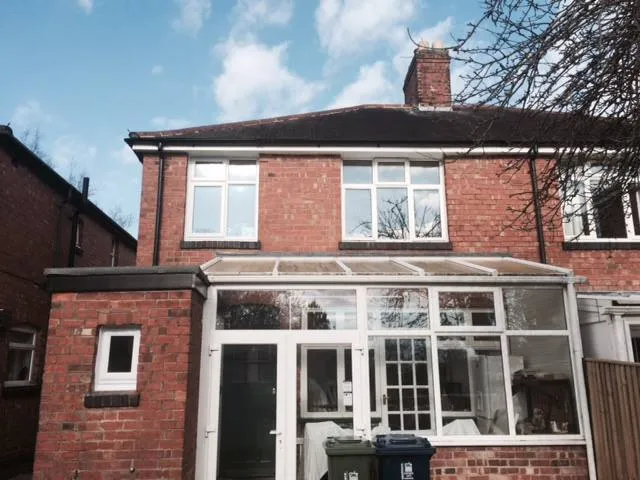 3 bedroom semi house - eastbourne